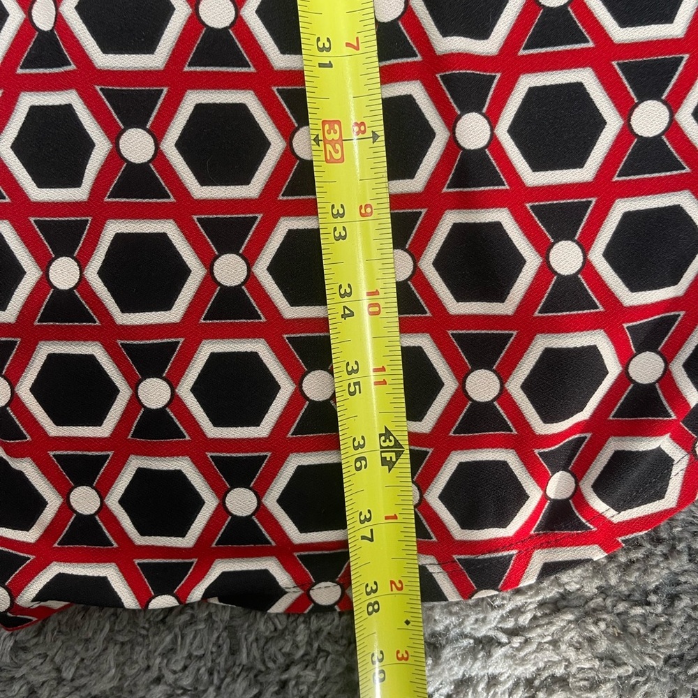 Geometric Patterned Dress - Red and Black R&K short sleeve stretchy size 10 - Picture 16 of 17